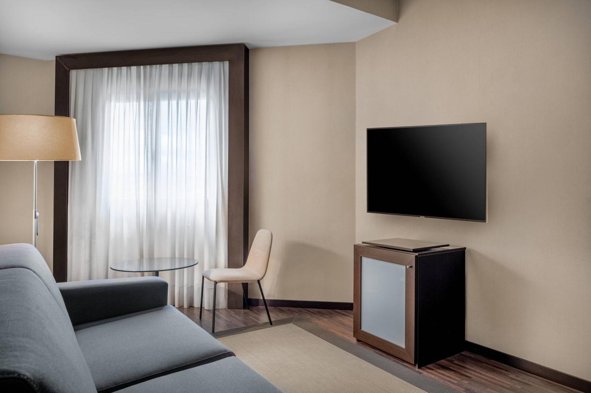 Ac Hotel Oviedo Forum By Marriott Eksteriør bilde