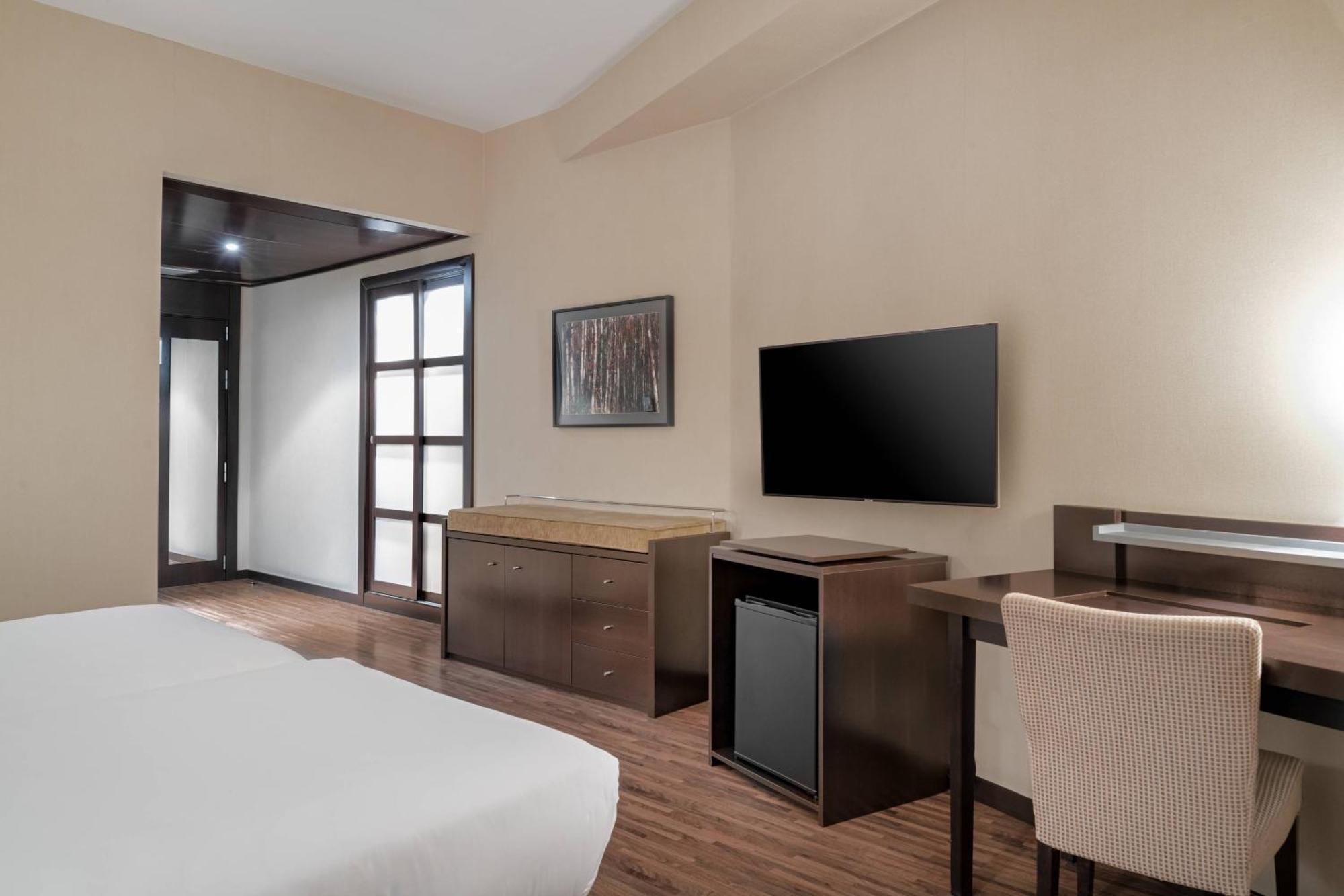 Ac Hotel Oviedo Forum By Marriott Eksteriør bilde